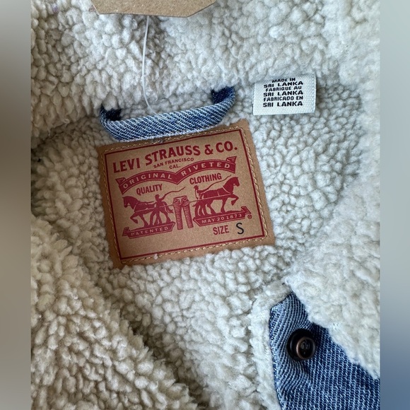 NWT Levi Strauss & Co Denim Blue Jean Sherpa Lined Original Trucker Jacket Small - Picture 2 of 9